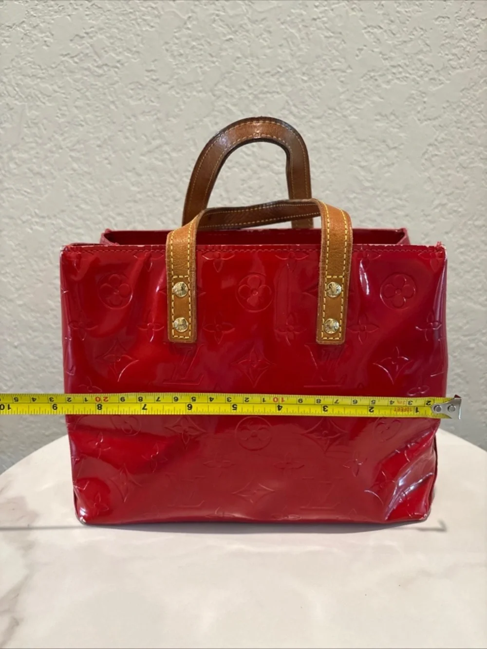 Louis Vuitton Red Patent
Monogram Vernis Tote with Tan Handles - Picture 11 of 16